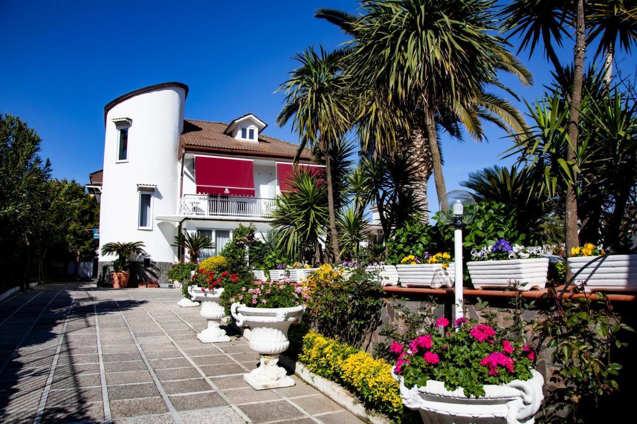 Hotel Ibisco Suites & Relax Pozzuoli Ngoại thất bức ảnh