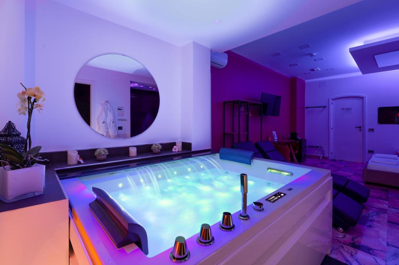 Hotel Ibisco Suites & Relax Pozzuoli Ngoại thất bức ảnh